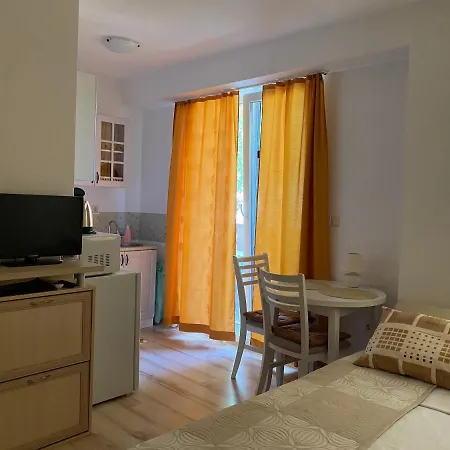 Apartment Aphrodite Gardens D208,