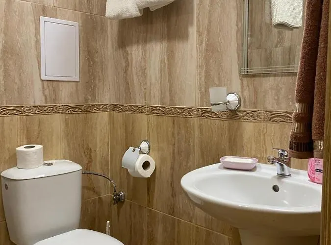 Aphrodite Gardens D208, Appartamento