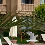 Aphrodite Gardens D208, * Napospart