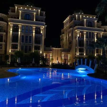 Apartman Aphrodite Gardens D208, Napospart